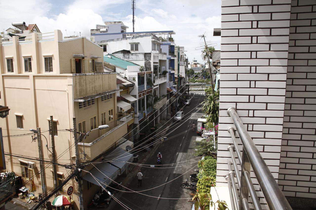 โรงแรมเจือง ชยาง โฮจิมินห์ซิตี้ ภายนอก รูปภาพ